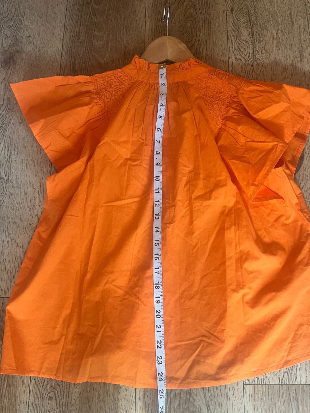 NWT Cartolina Poppy Orange Flutter Sleeve Ruffle Neckline V-neck Size L Top - Picture 8 of 8